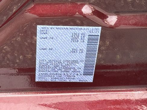 Used 2025 Nissan Altima 2.5 SV FWD image 27