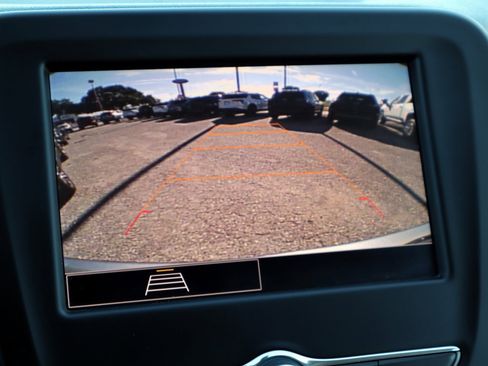 Used 2024 Chevrolet Equinox LT image 25