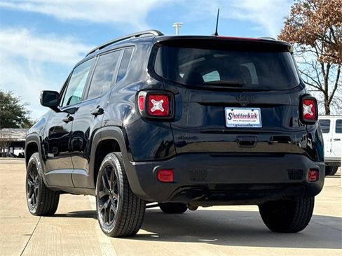 Used 2019 Jeep Renegade Altitude w/ Quick Order Package 2XM image 7