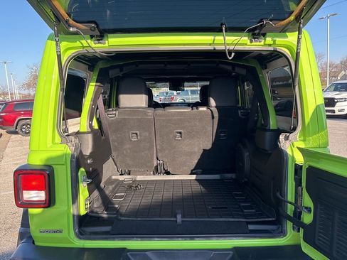 Used 2024 Jeep Wrangler Willys image 38