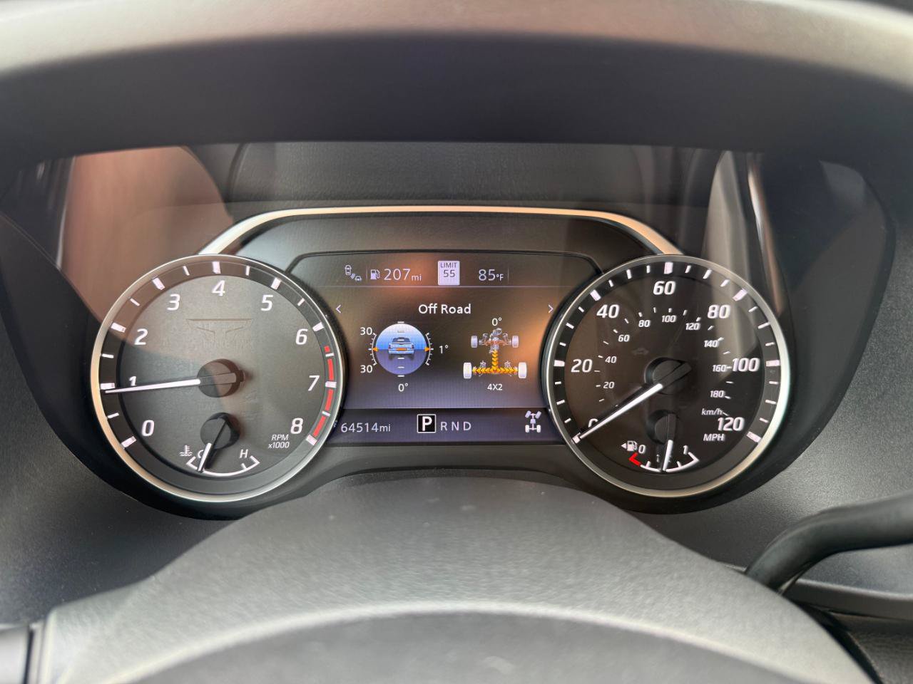 Used 2020 Nissan Titan SV w/ SV Convenience Package AWD/4WD image 33
