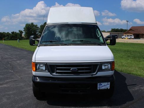 Used 2007 Ford E-250 and Econoline 250 RWD image 2