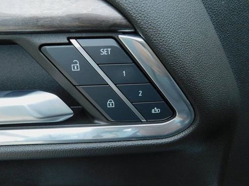 Used 2024 Chevrolet Silverado 2500 LTZ w/ LTZ Convenience Package image 14