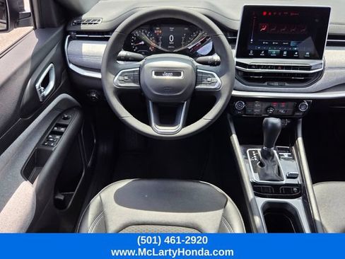 Used 2024 Jeep Compass Latitude AWD/4WD image 11