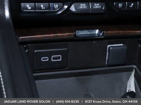 Used 2023 GMC Yukon XL Denali Ultimate AWD/4WD image 29