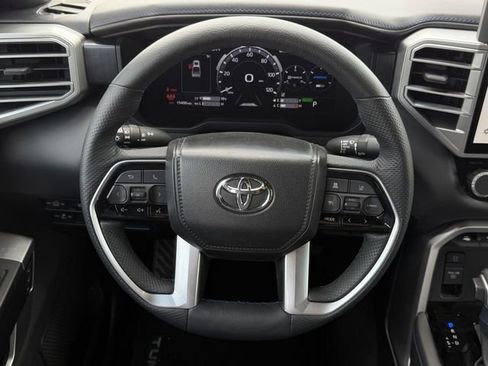Used 2025 Toyota Tundra Platinum AWD/4WD image 14