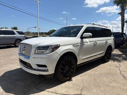 Used 2021 Lincoln Navigator Reserve AWD/4WD image 10