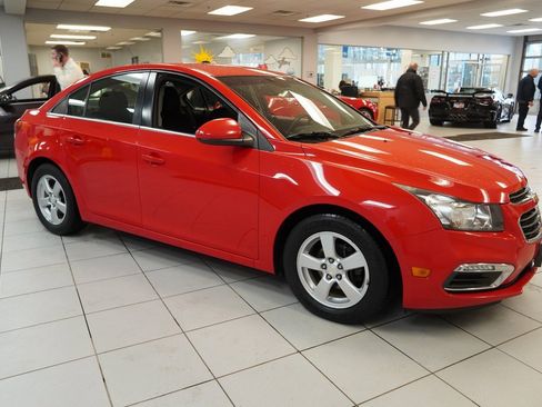 Used 2015 Chevrolet Cruze LT image 13