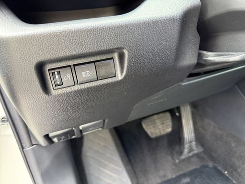 Certified 2024 Toyota RAV4 XLE FWD image 27