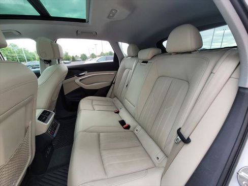 Used 2024 Audi Q8 e-tron Premium Plus w/ Premium Plus Package AWD/4WD image 15
