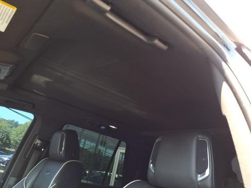 Used 2021 Cadillac Escalade Sport AWD/4WD image 13