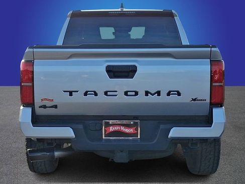 Used 2025 Toyota Tacoma SR5 image 5