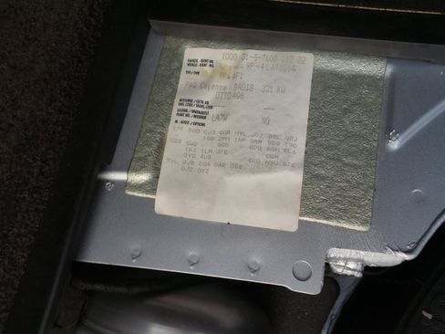 Used 2004 Porsche Cayenne Turbo image 24