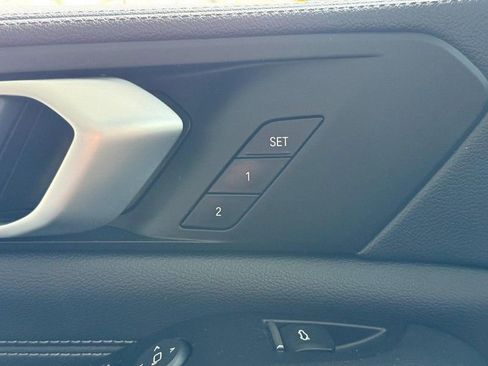 Used 2021 BMW X5 xDrive40i w/ Convenience Package image 14