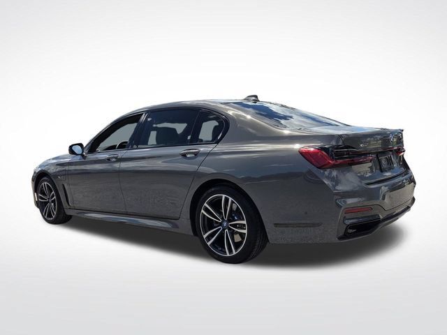Used 2022 BMW 745e xDrive w/ M Sport Package AWD/4WD image 7