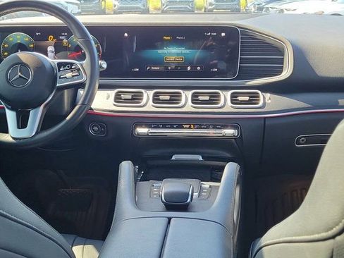 Used 2023 Mercedes-Benz GLE 350 w/ Premium Package image 5