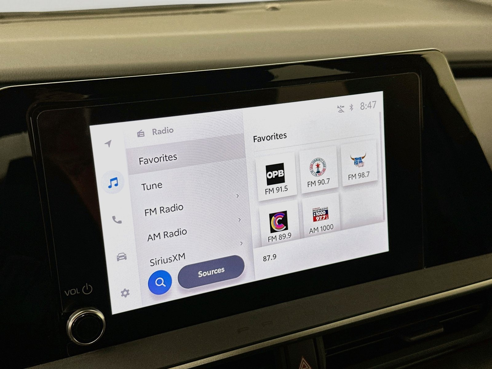 Certified 2025 Toyota Prius LE AWD/4WD image 15