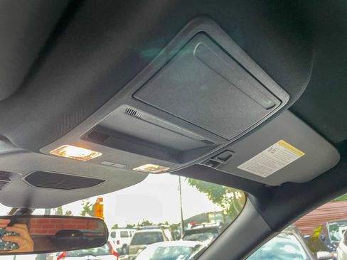 Used 2025 Ford Escape ST-Line image 29