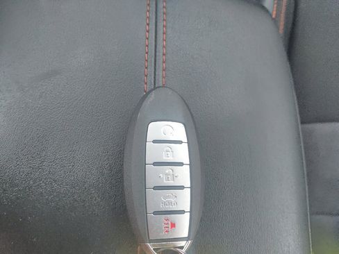 Used 2020 Nissan Sentra SR w/ Electronics Package FWD image 32