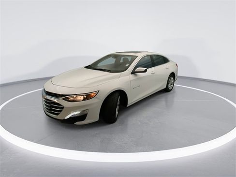 Used 2024 Chevrolet Malibu LT image 8