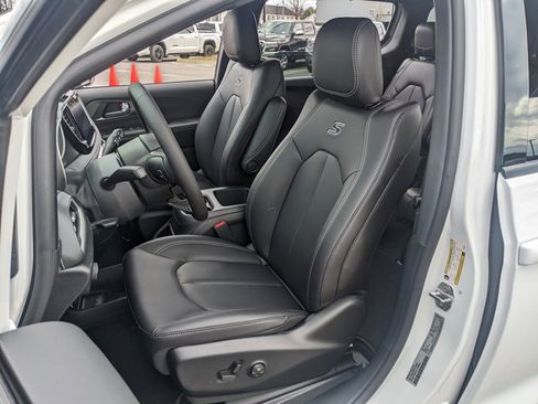 New 2026 Chrysler Pacifica Select image 33