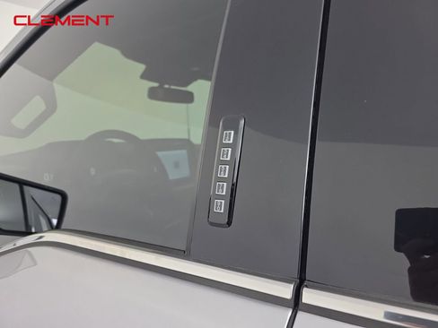 Used 2023 Ford F150 Lariat w/ Equipment Group 502A High image 9