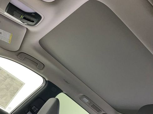 New 2025 INFINITI QX60 Pure image 32