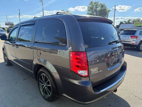 Used 2017 Dodge Grand Caravan GT image 6