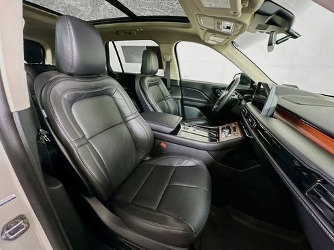 Certified 2024 Lincoln Aviator Reserve w/ Equipment Group 201A AWD/4WD image 34