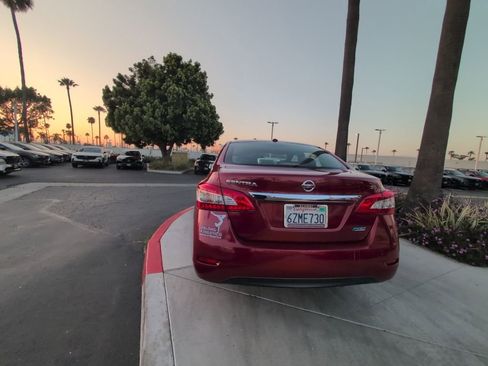 Used 2013 Nissan Sentra SL w/ Navigation Pkg FWD image 18
