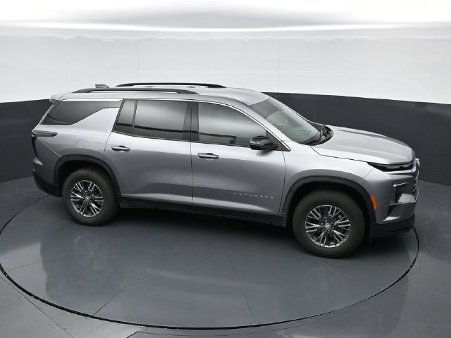 Used 2025 Chevrolet Traverse LT AWD/4WD image 40