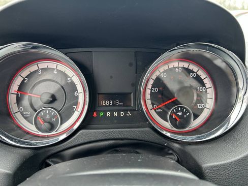 Used 2016 Dodge Grand Caravan SXT FWD image 13