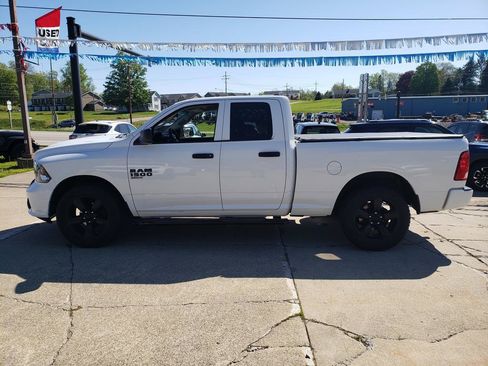 Certified 2019 RAM 1500 Express w/ Express Value Package AWD/4WD image 6