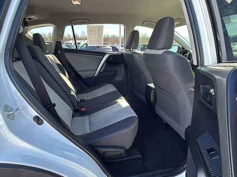 Used 2015 Toyota RAV4 LE image 20