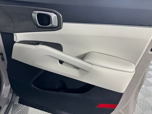 Used 2024 Kia Sorento X-Line EX image 33