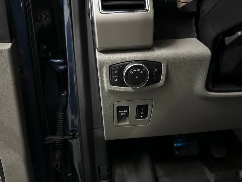 Used 2020 Ford F150 Lariat AWD/4WD image 37