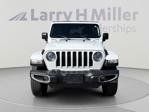 Used 2023 Jeep Wrangler Unlimited Sahara AWD/4WD image 8