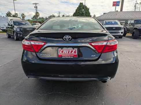 Used 2016 Toyota Camry SE FWD image 6