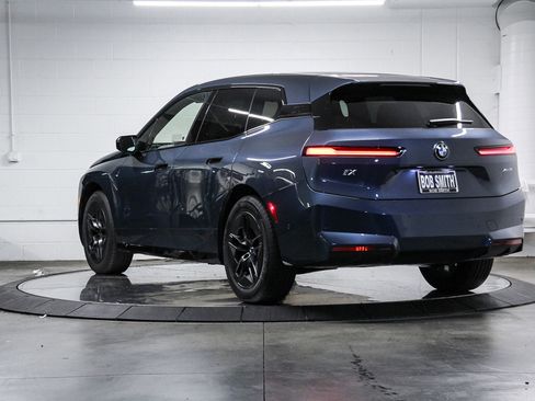 New 2026 BMW iX xDrive60 w/ Premium Package image 4