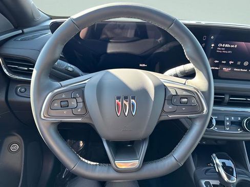 Certified 2025 Buick Envista Preferred w/ Convenience I Package FWD image 18