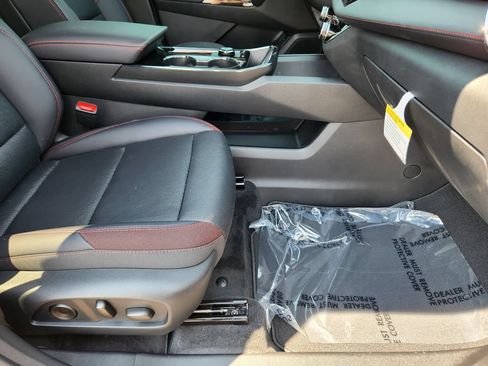 New 2027 Chevrolet Equinox RS w/ Safety and Technology Package AWD/4WD image 16