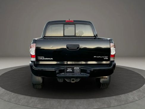 Used 2014 Toyota Tacoma PreRunner w/ TRD Sport Package image 5