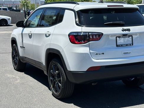 New 2026 Jeep Compass Latitude AWD/4WD image 5