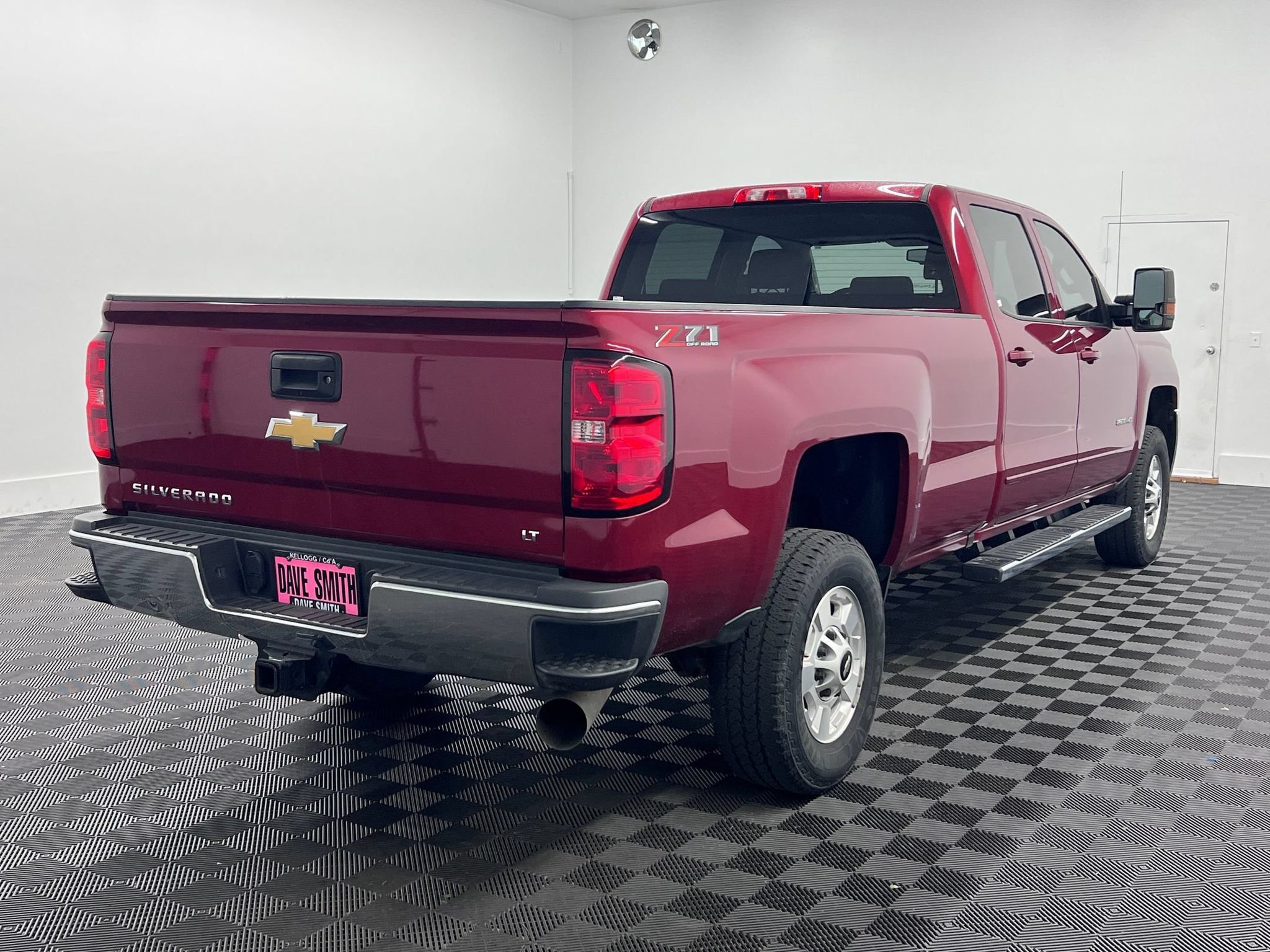 Used 2018 Chevrolet Silverado 2500 LT w/ LT Convenience Package AWD/4WD image 9