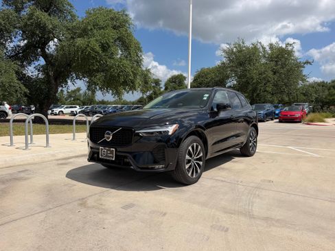 Certified 2025 Volvo XC60 B5 Plus AWD/4WD image 2