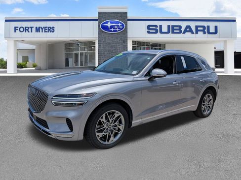 Used 2025 Genesis GV70 2.5T AWD/4WD image 8