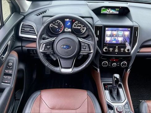 Used 2022 Subaru Forester Touring image 5
