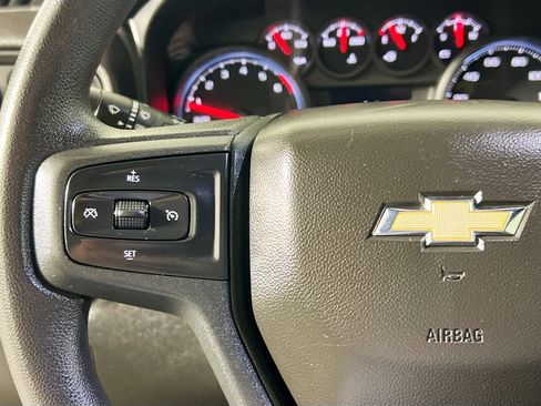 Used 2022 Chevrolet Silverado 1500 Custom image 18