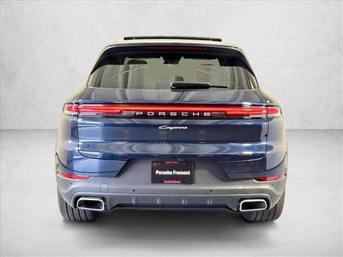Used 2026 Porsche Cayenne AWD/4WD image 10