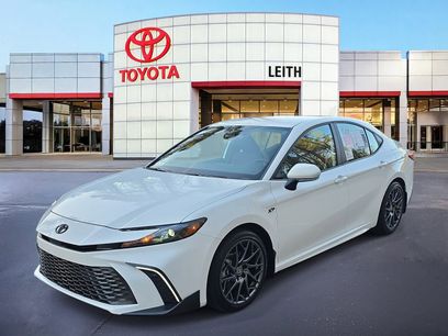 Used 2025 Toyota Camry SE